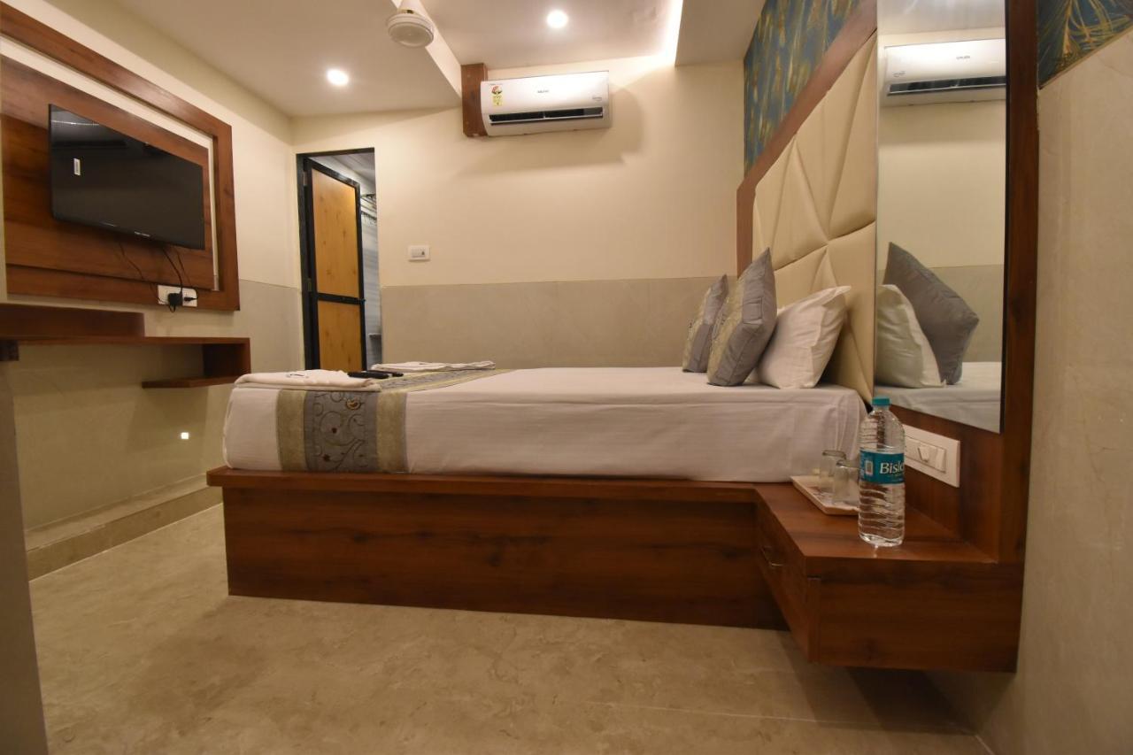 Hotel Dream Palace Residency - Near To Us Embassy Bkc Mumbai Exterior photo