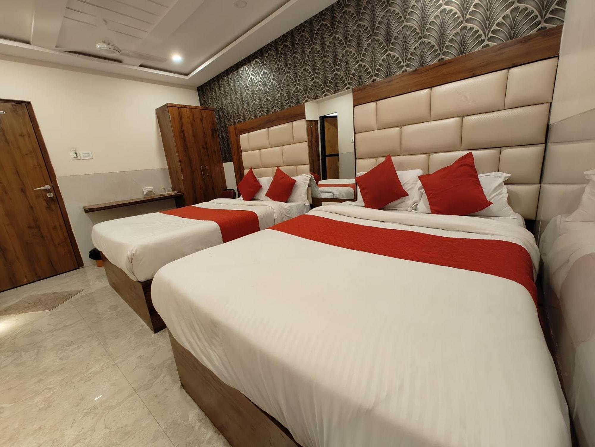 Hotel Dream Palace Residency - Near To Us Embassy Bkc Mumbai Exterior photo