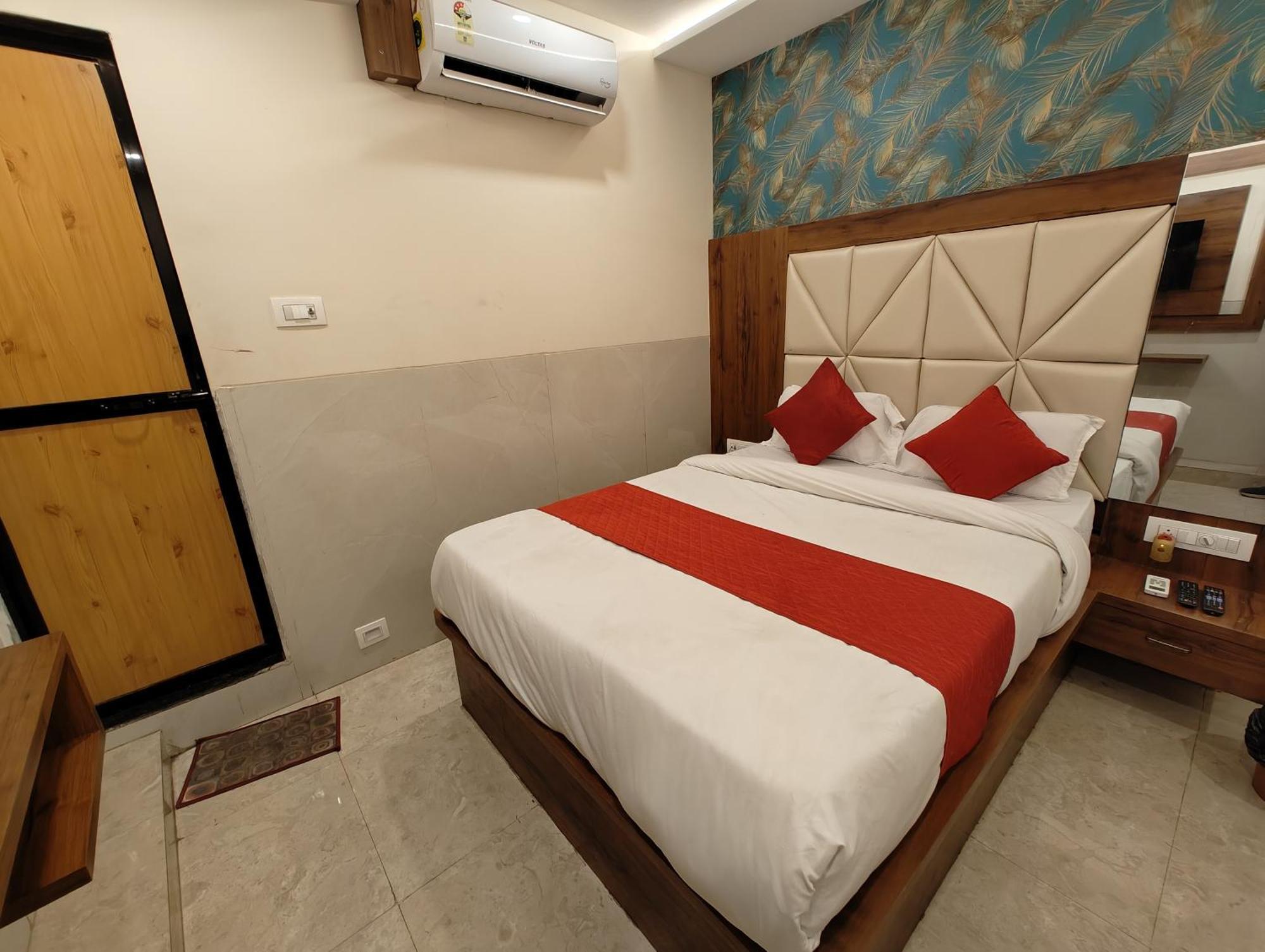 Hotel Dream Palace Residency - Near To Us Embassy Bkc Mumbai Exterior photo
